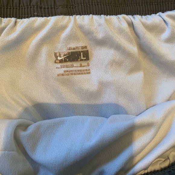 Nike Dri-Fit Running Shorts Size‎ Large - Picture 4 of 4
